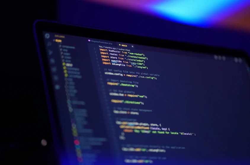 When Should You Migrate From Shopify to Headless? (Real Business Scenarios)